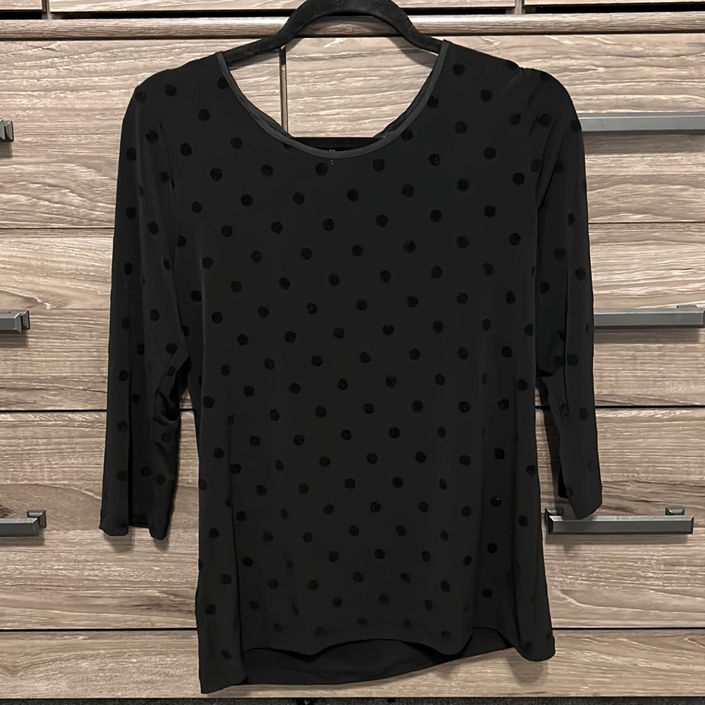 Ann Taylor - Women’s size Medium 3/4 sleeve black polka dat top